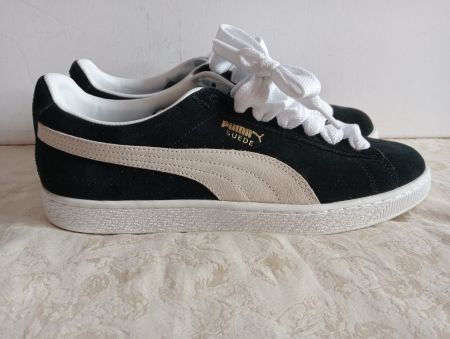Neu Sneaker Puma Suede Schwarz Grösse 44,5  Wildleder