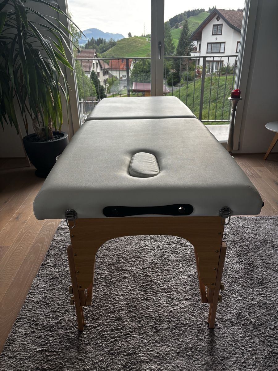 Liegen & Liegestühle: Massagetisch - klappbar – Gebraucht aus Gais von Mellabella_G 2