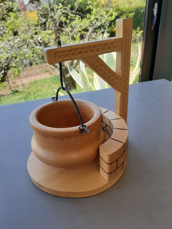 Käsechessi mit Aufhängung Holzmodell neu Kaufen auf Ricardo