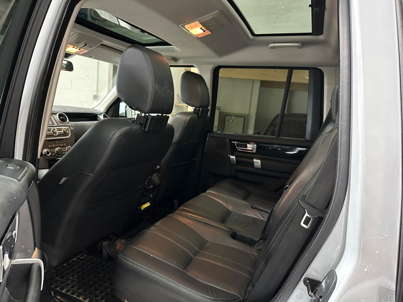 Land Rover Autos: LAND ROVER Discovery 3.0 SDV6 Graphite Automatic – Gebraucht aus Aclens von sob_9bqn 8