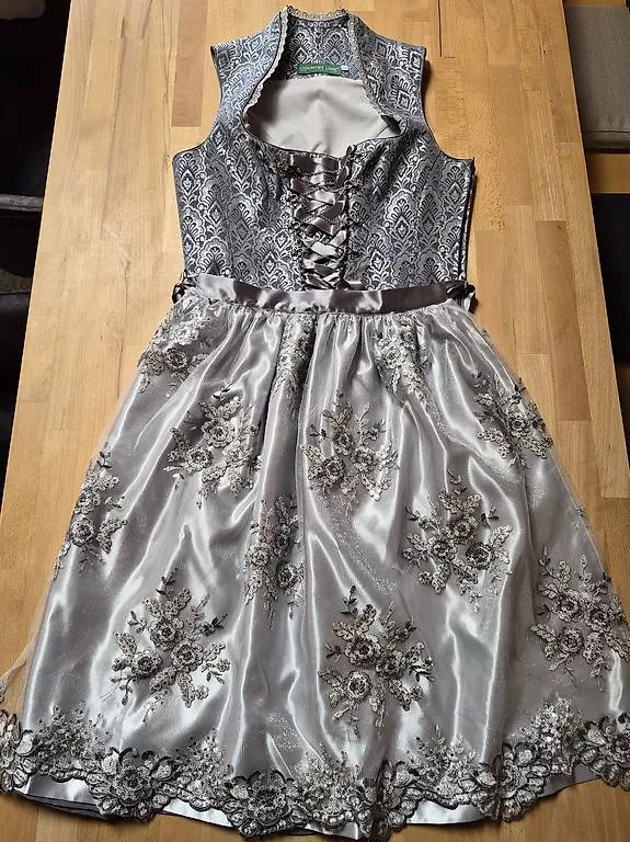 Vestiti: Dirndl – Usato da Appenzell venduto da mfi_w59s 3