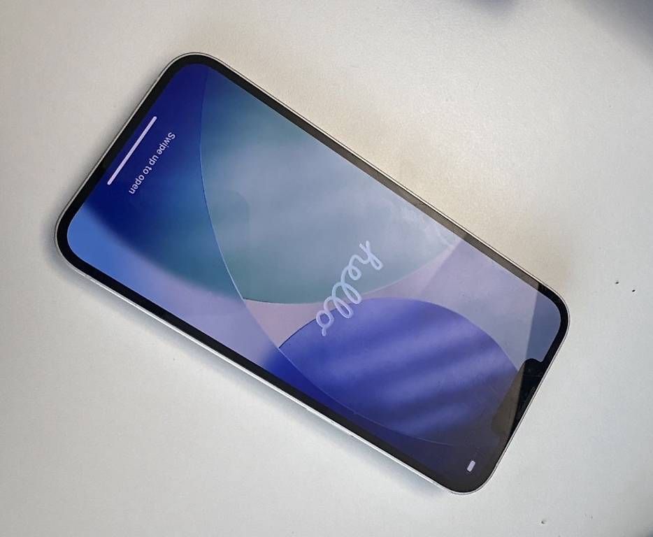 Portables: Apple iPhone 14 256GB – D'occasion à Bülach par rin_2ghw