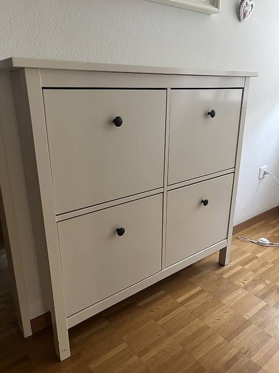 Guardaroba: WEISSER SCHUHSCHRANK MIT GARDEROBE  – Usato da Wetzikon ZH venduto da nad_rv68 1