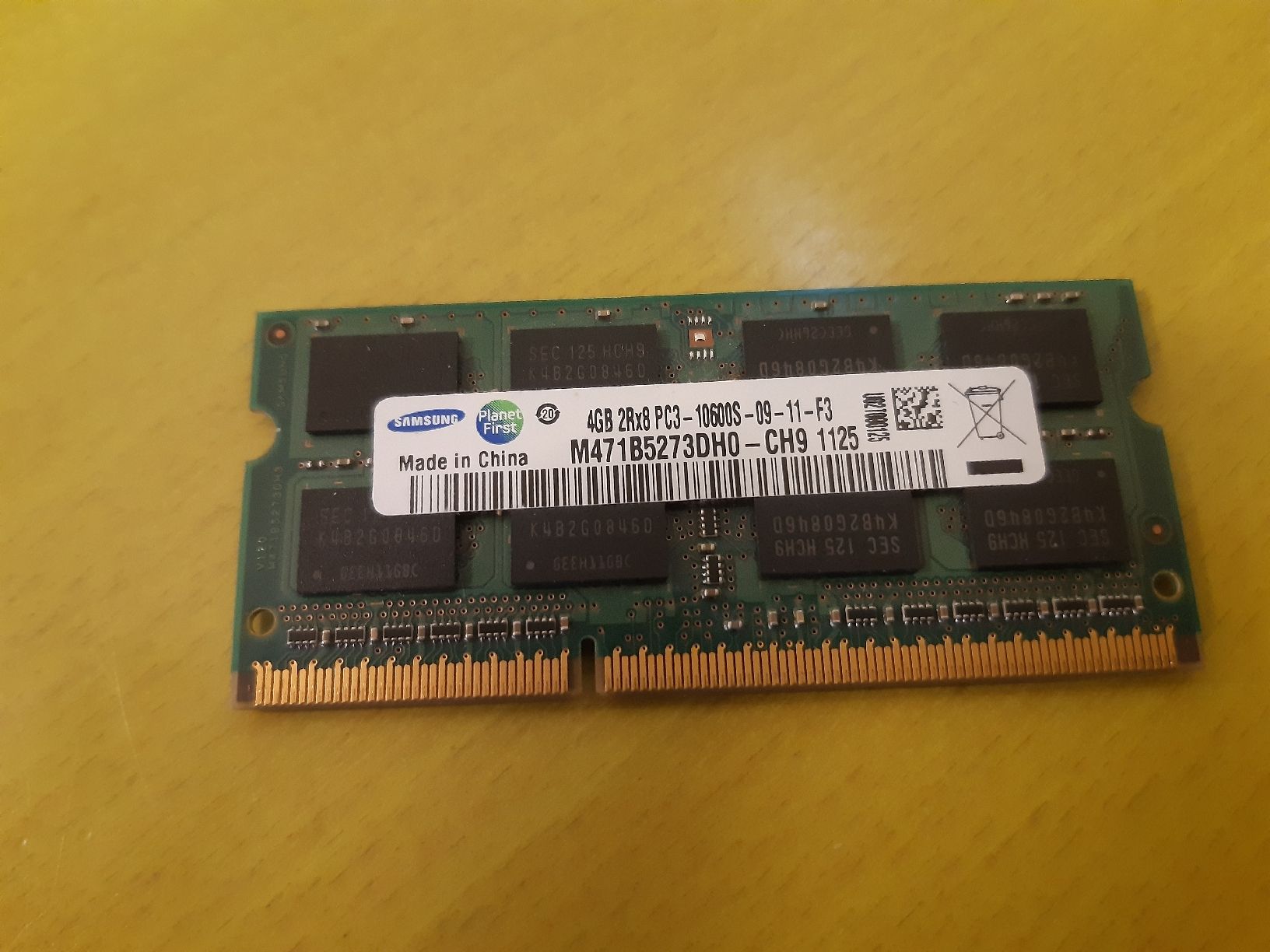 Samsung Memoria / RAM: Samsung 4gb 2Rx8 PC3 10600S RAM – Usato da Flawil venduto da rcnkr