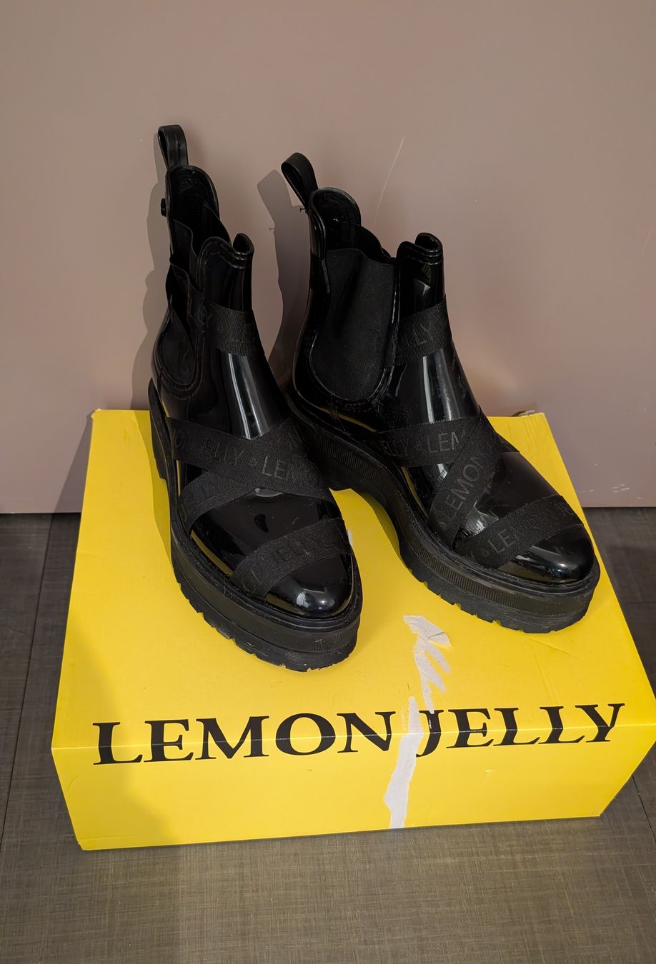 Chaussures femmes: Lemon Jelly Francesca Black Rain Boots, Size 39 – Neuf (Voir description) à Meyrin par att_mgj5
