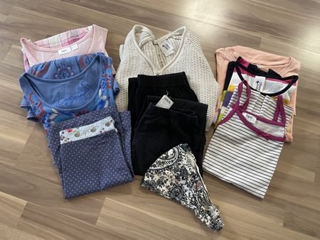 10-teiliges Kleiderpaket Gr 134/140