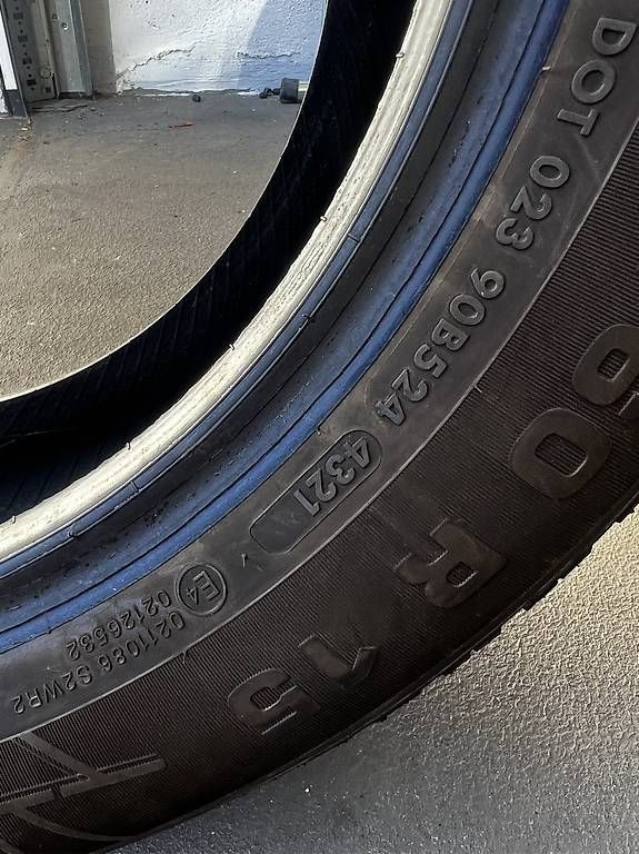 Pneumatici & Ruote complete: 185/60 R15 Winterreifen – Usato da Sursee venduto da gas_8n5t 3