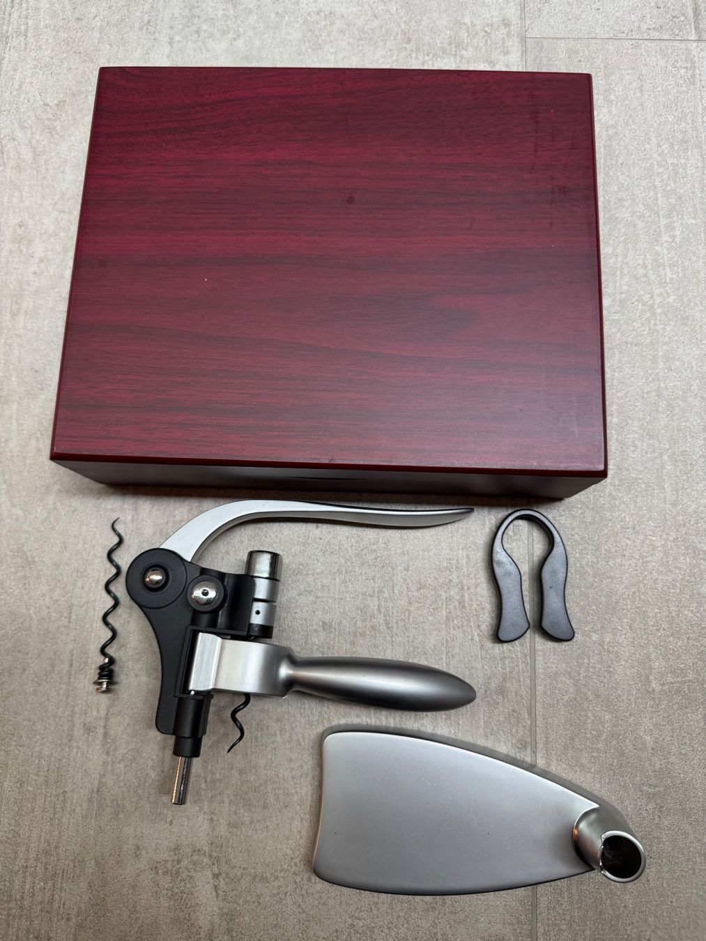 Apribottiglie & Tappi per chiusura: Tire-bouchon dans boîte en bois – Nuovo e nell'imballaggio originale da Zürich venduto da lcg_898x 1