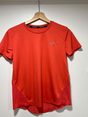 *NEU* Nike Running Shirt XS