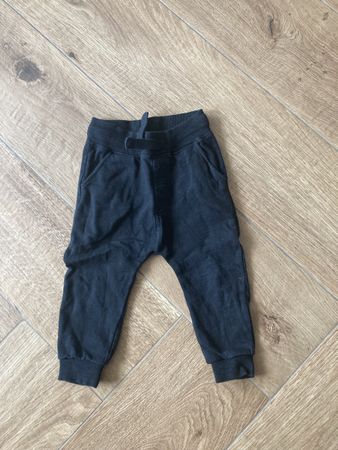 Pantalons de jogging noir taille 92cm NEXT bon état