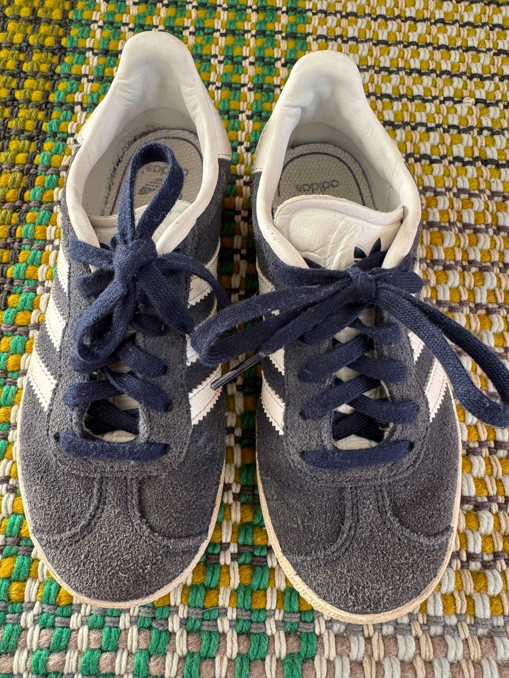 Adidas Herrenschuhe: Adidas Gazelle blau, Grösse 30 – Gebraucht aus Pontresina von cumprerevender 2