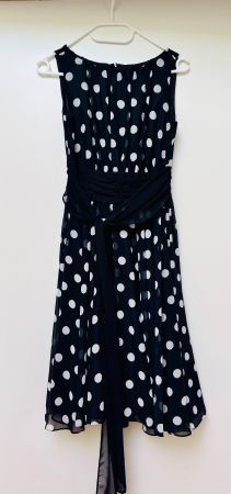 Swing Sommerkleid mit Polkadots Grösse 34