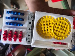 Lego Technic Konvolut 802 Zahnraeder mit Box gebraucht