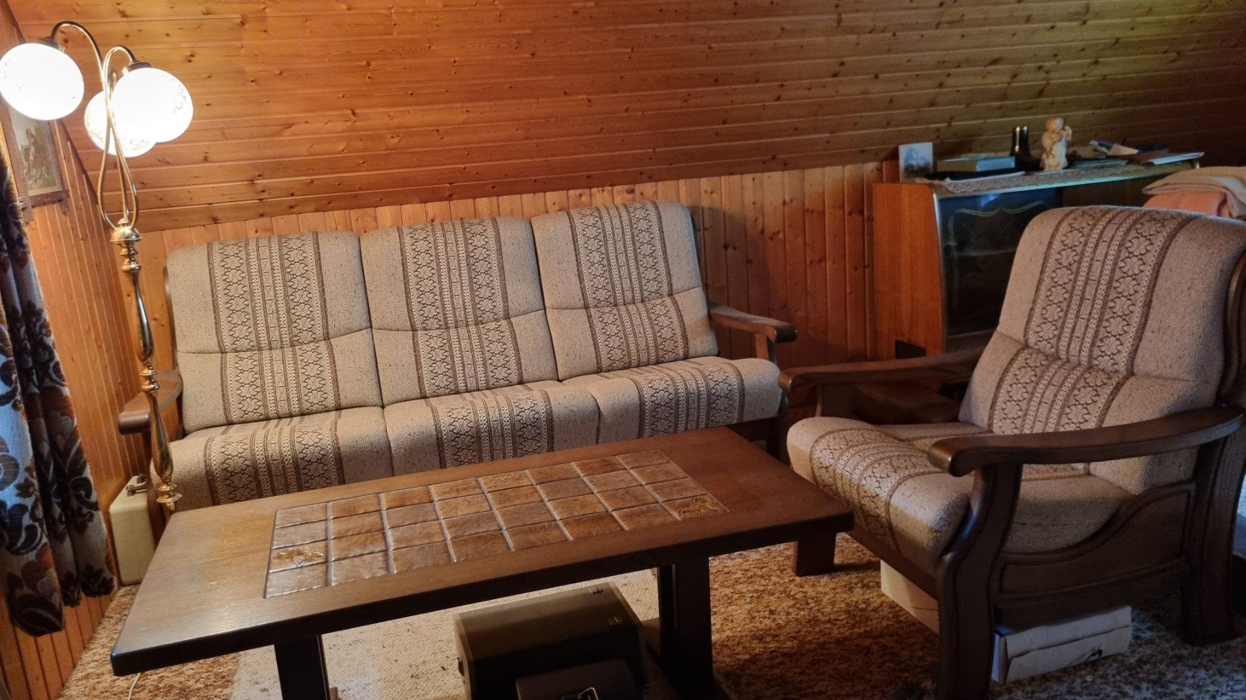 Pfister Sofas: Vintage Wohnzimmer Set: Sofa, Sessel & Tisch, Holz Top! – Gebraucht aus Liestal von Reki0 2