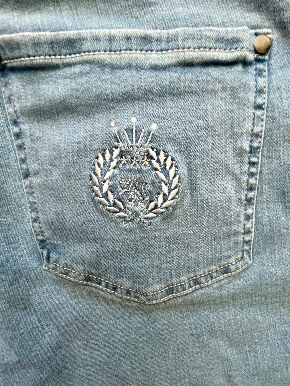 Jeans: Stretch- Bluejeans in Grösse 24 – Usato da Strengelbach venduto da Lucaernest 3