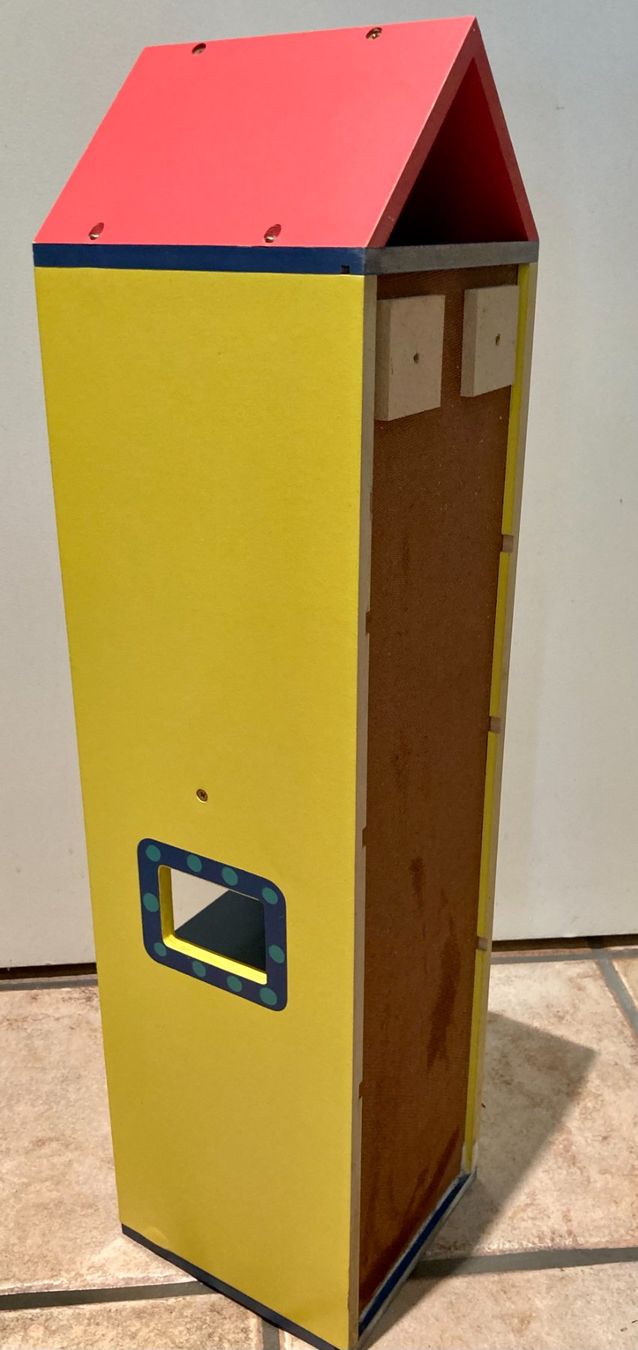Spielhäuser: Kindermöbel zum Träumen – Gebraucht aus Eglisau von Shoprabbit 5