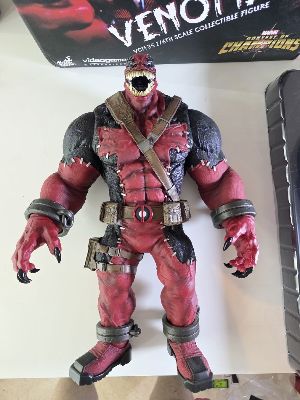 Hot Toys Statuette: Figurine Venompool 1/6 Hot toys – Usato da Beurnevésin venduto da Mystic-Collection 1