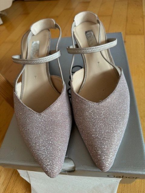 Gabor Scarpe da donna: Festliche Riemchenpumps, Gabor, Gr. 40.5 – Nuovo (secondo la descrizione) da Oberrohrdorf venduto da maggys15