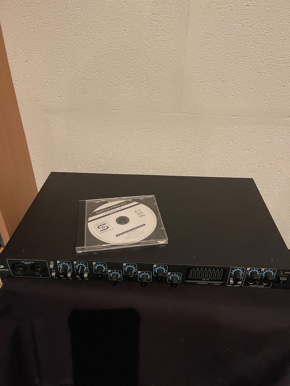 Focusrite Attrezzatura per studi di registrazione: Focusrite Saffire Pro 40 Firewire&Thunderbolt Audio-Interf. – Usato da Oberkulm venduto da Moonsrock 2