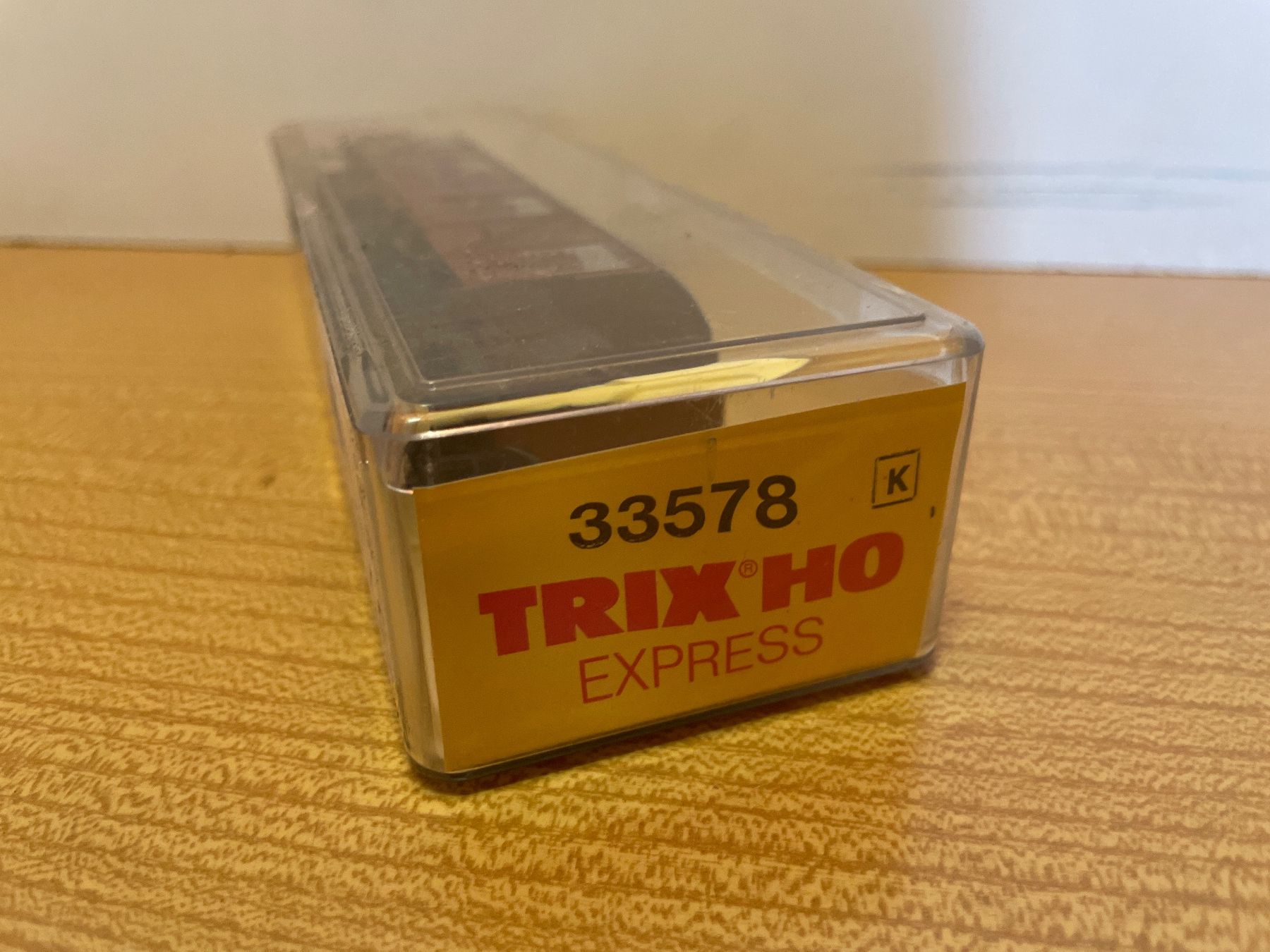 Trix Modellini di ferrovie: Trix Express H0 33578: DB Gedeckter Güterwagen – Usato da Suhr venduto da Daneli7 5