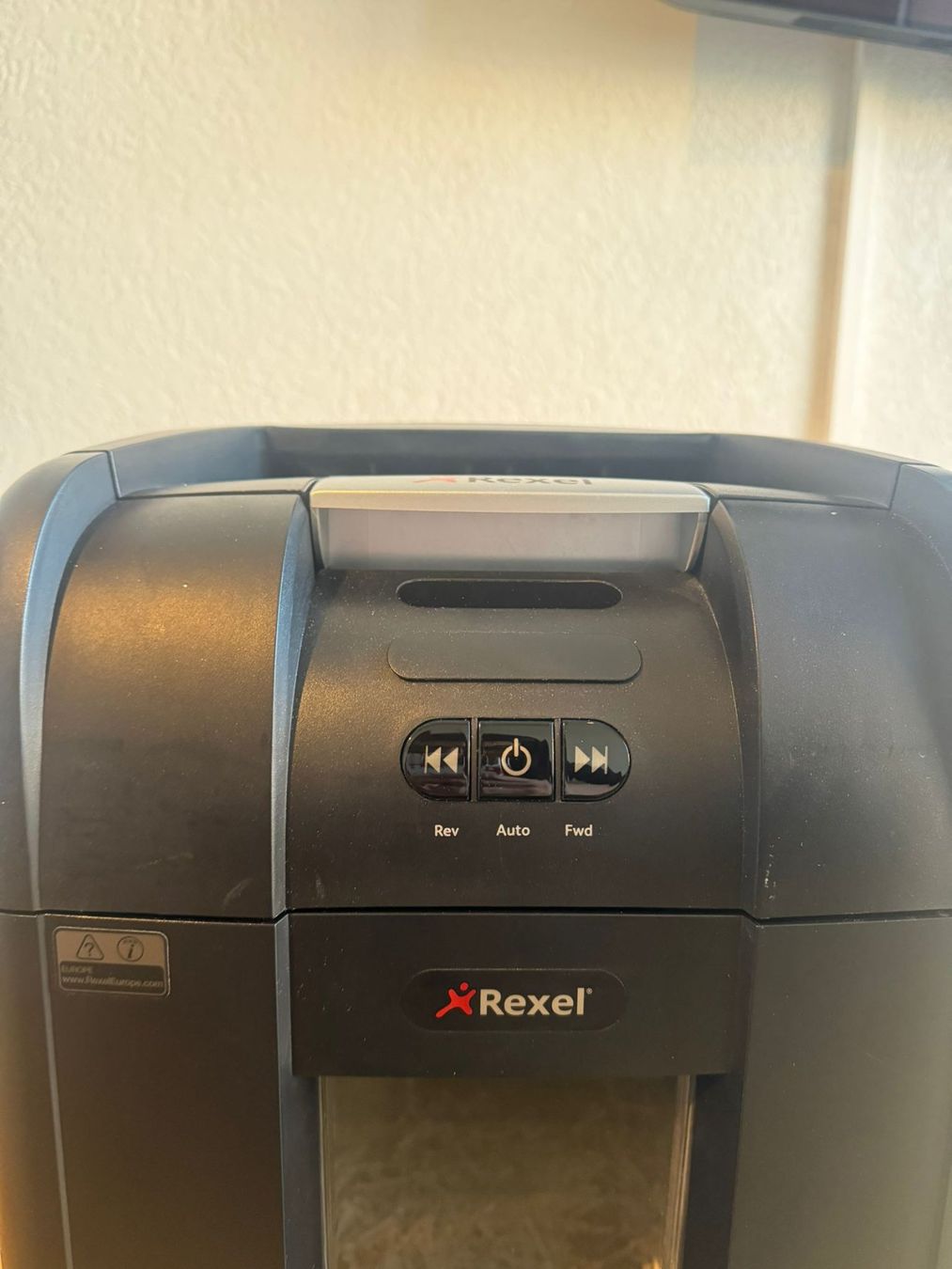 Rexel Distruggi documenti: Déchiqueteuse papier Rexel x200 – Usato da Grand-Lancy venduto da fro_69fs 1