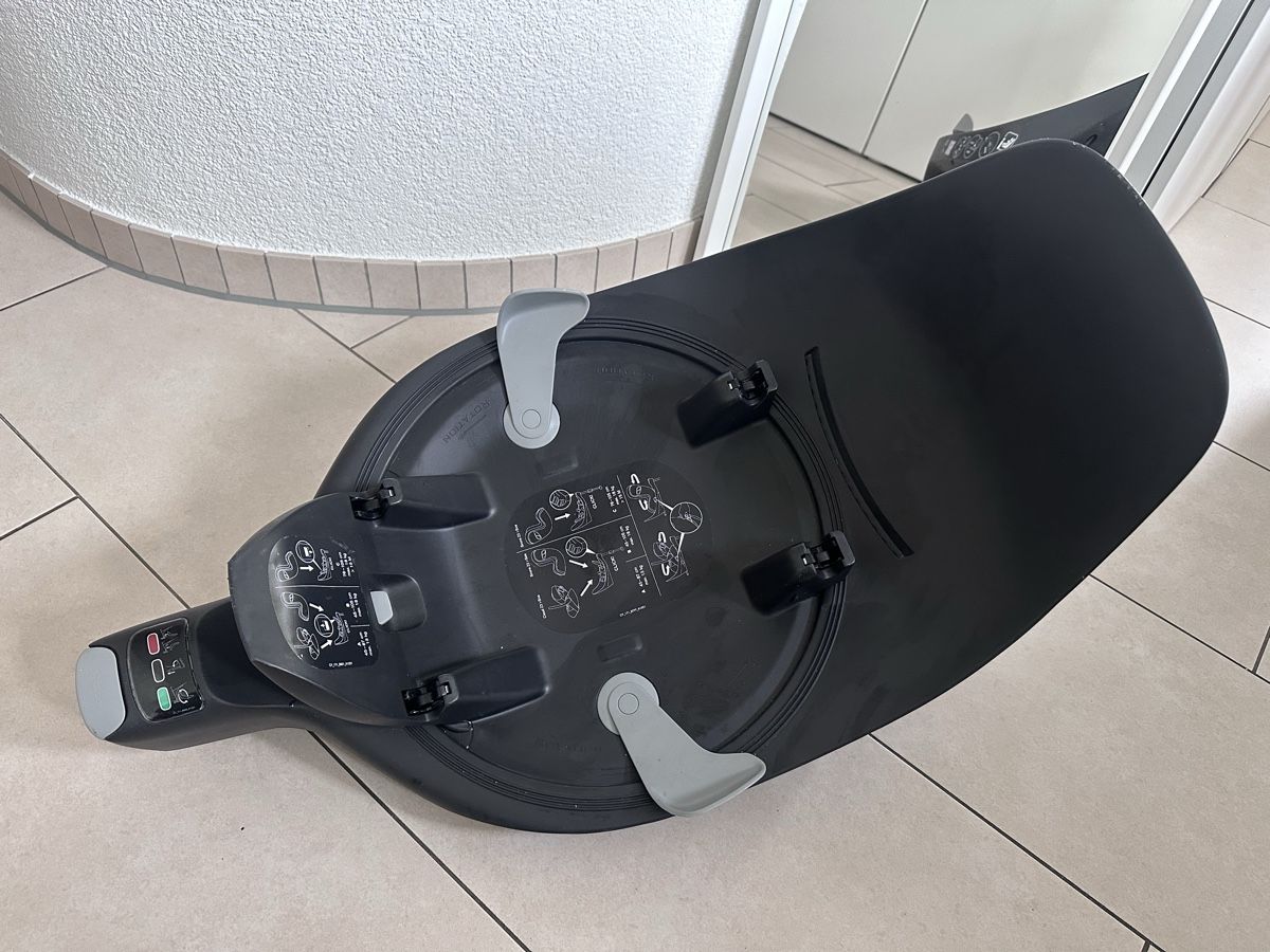 Cybex Seggiolini per auto: CYBEX Babyschale / Kindersitz inkl. Base – Usato da Kefikon TG venduto da jasy91 2