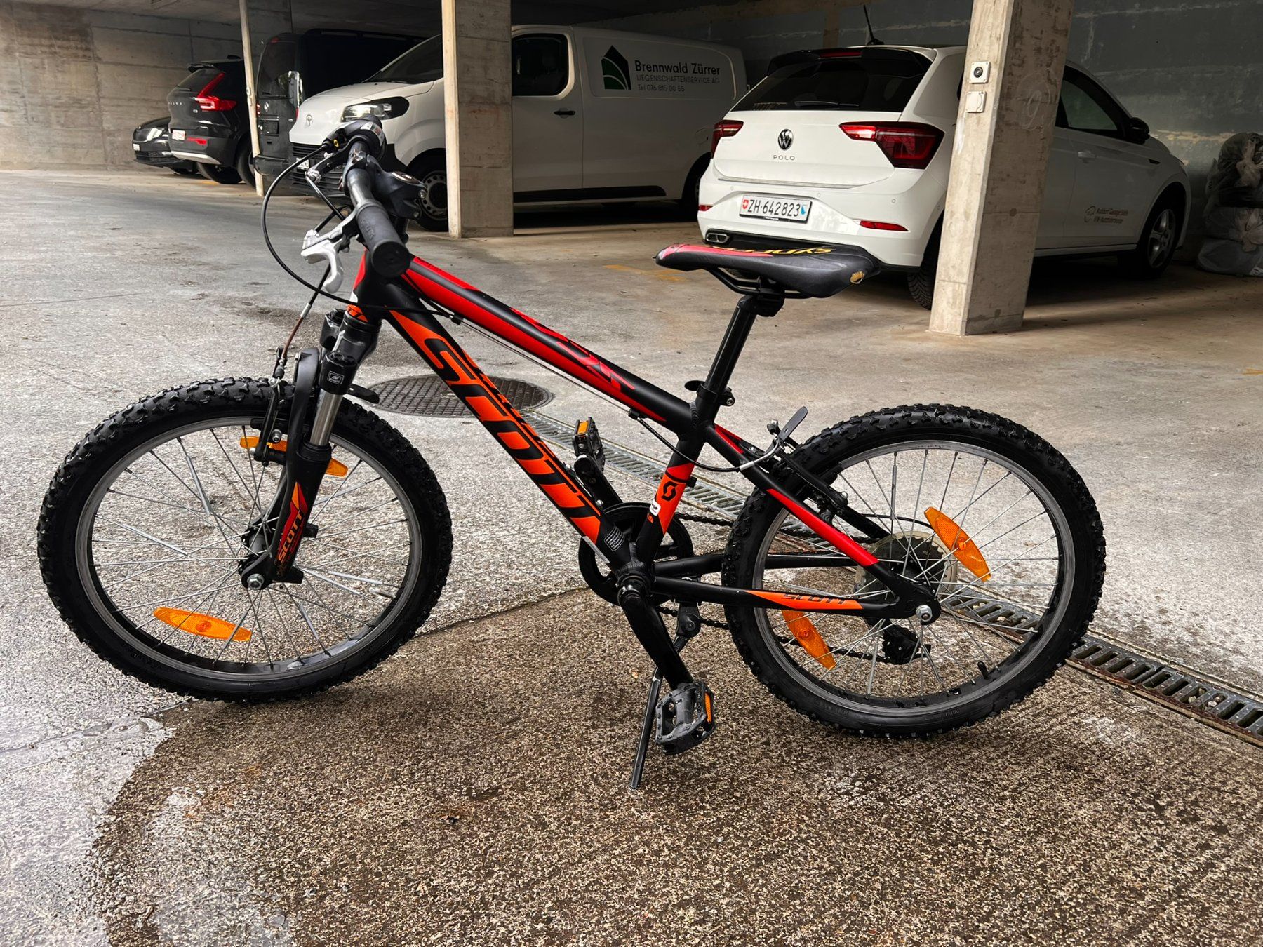 fahrrad zum heimtrainer Heimtrainer QK116C mit einstellbarem Magnetwiderstand – Leises Indoor- Fahrrad für Zuhause main image 0
