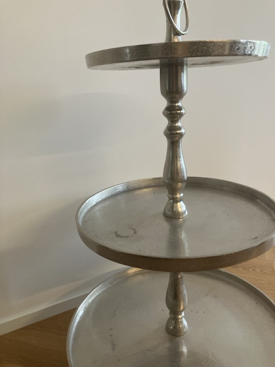 Tutte le decorazioni: Etagere silbrig 3-Stöckig – Usato da Wermatswil venduto da Nahele 2