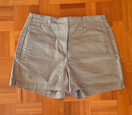Joli short couleur khaki H&M - taille 38