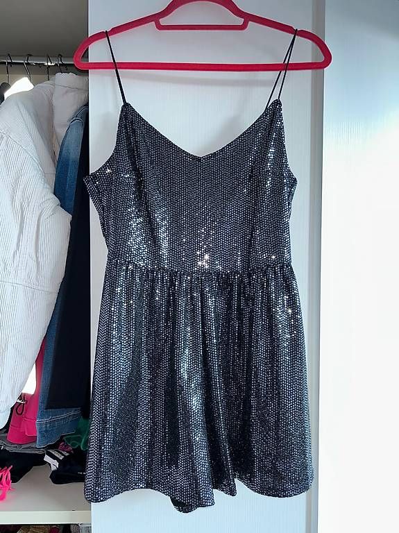 H&M Anzüge & Kostüme: Tutina H&M – Neu (gemäss Beschreibung) aus Bellinzona von Tamara_Mihajlovic