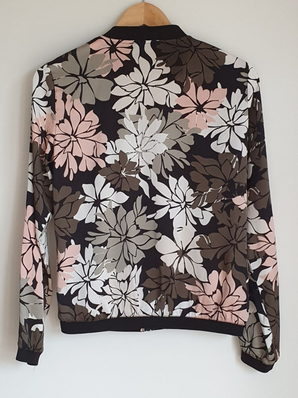 Comma Giacche: Veste bomber marque comma, taille 34 – Usato da Courroux venduto da sv235 2