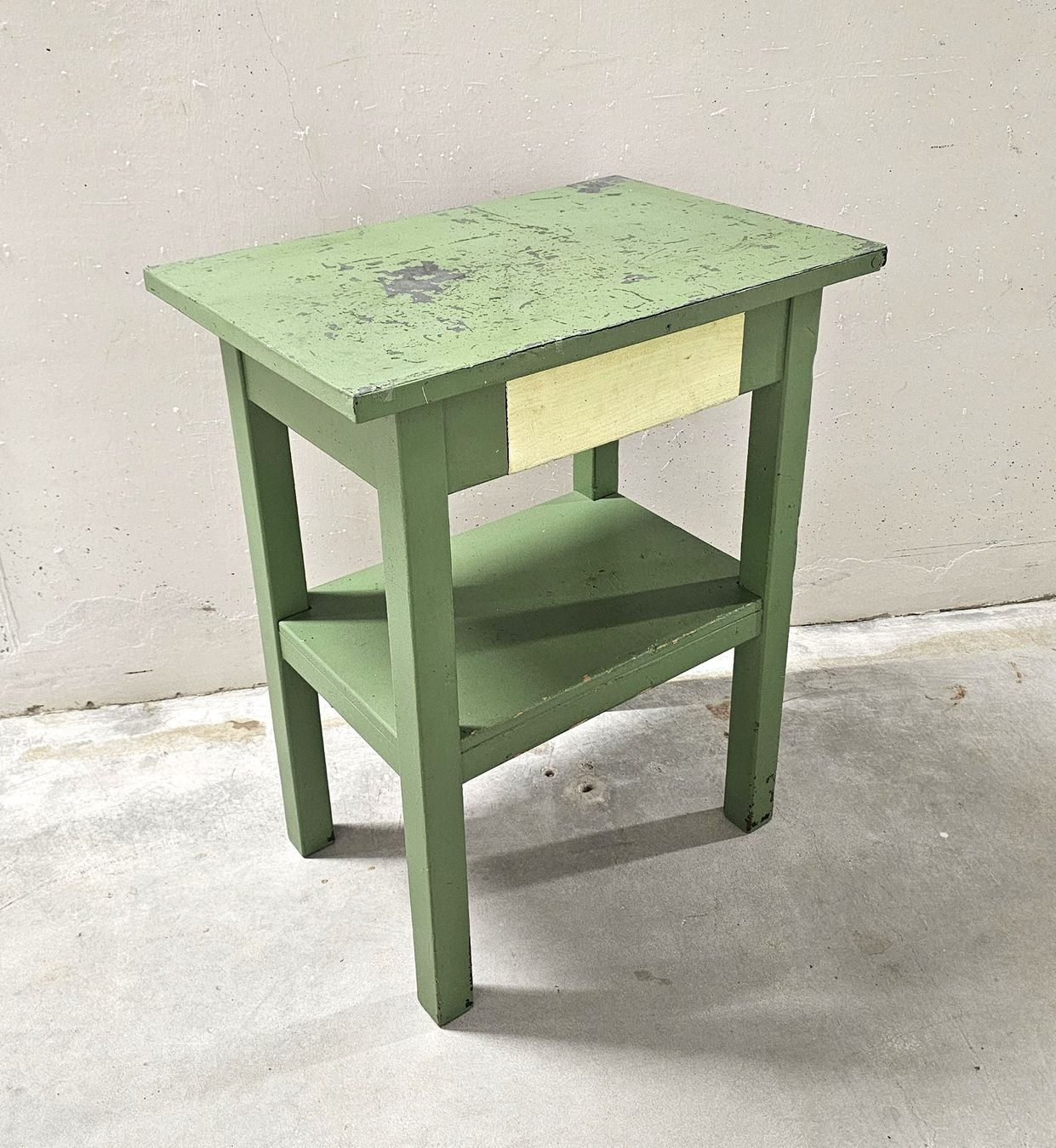 Tables: Vintage-Arbeitstisch – D'occasion à Illnau par Oberillnau