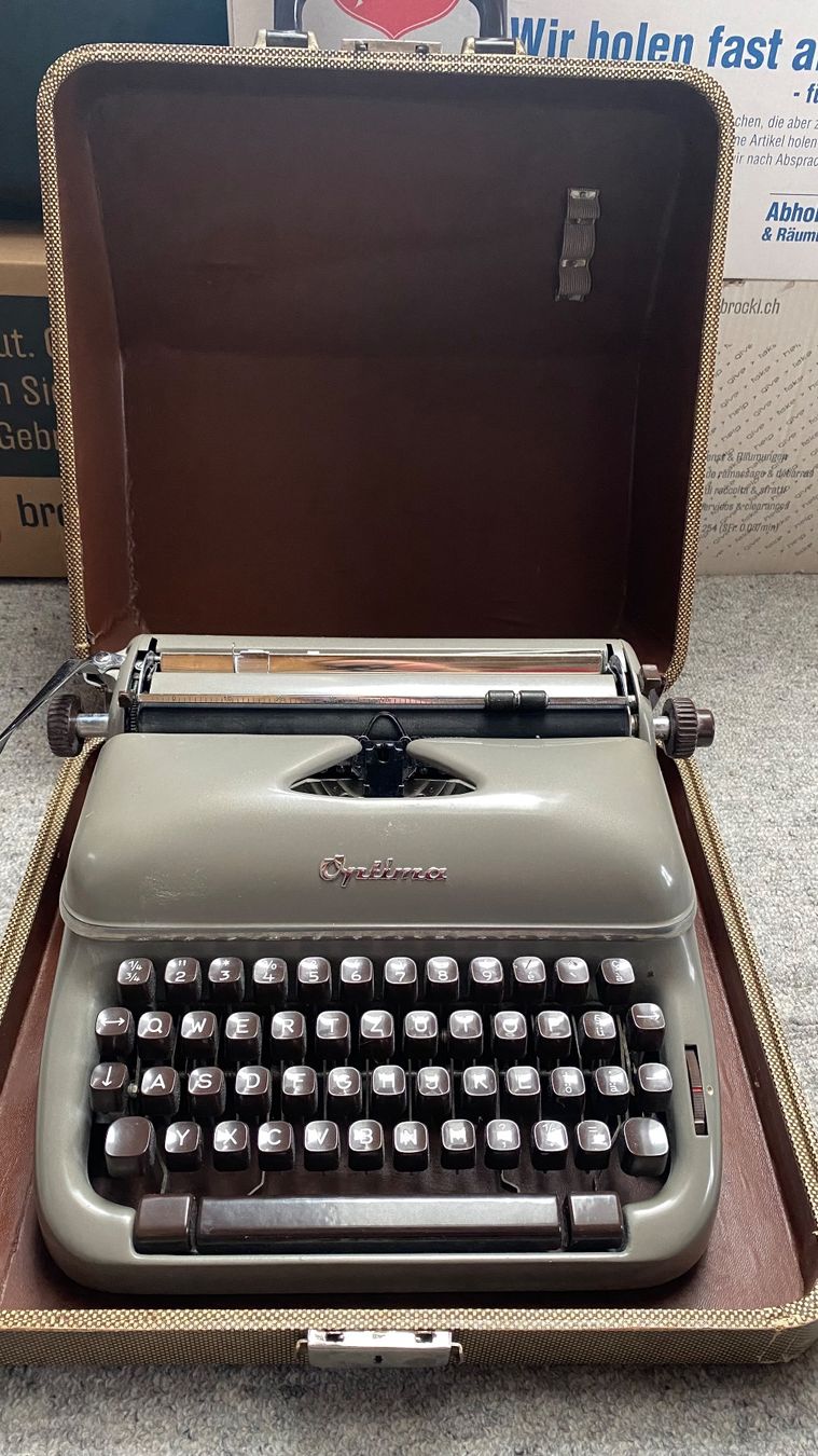 Macchine da scrivere: Optima Schreibmaschine – Usato da Wila venduto da anr_7hd7 5