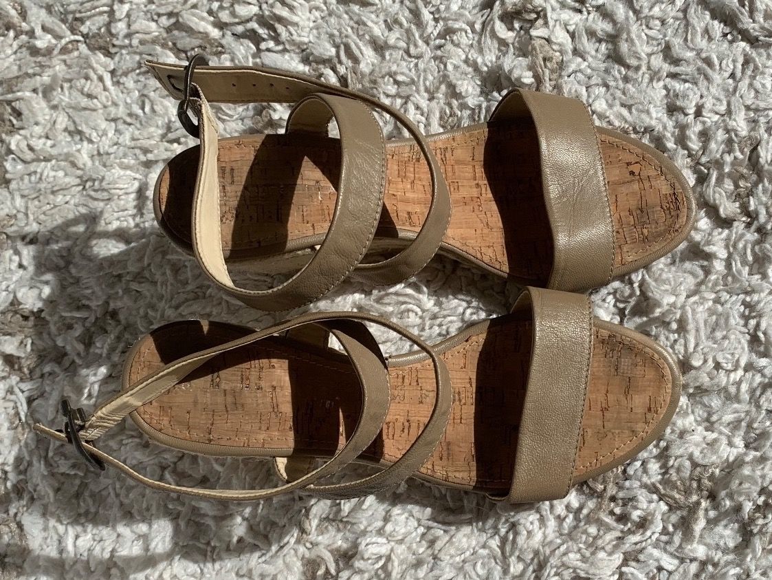 Scarpe da donna: Sandales à talon compensé – Usato da Montreux venduto da iza_peche8 1