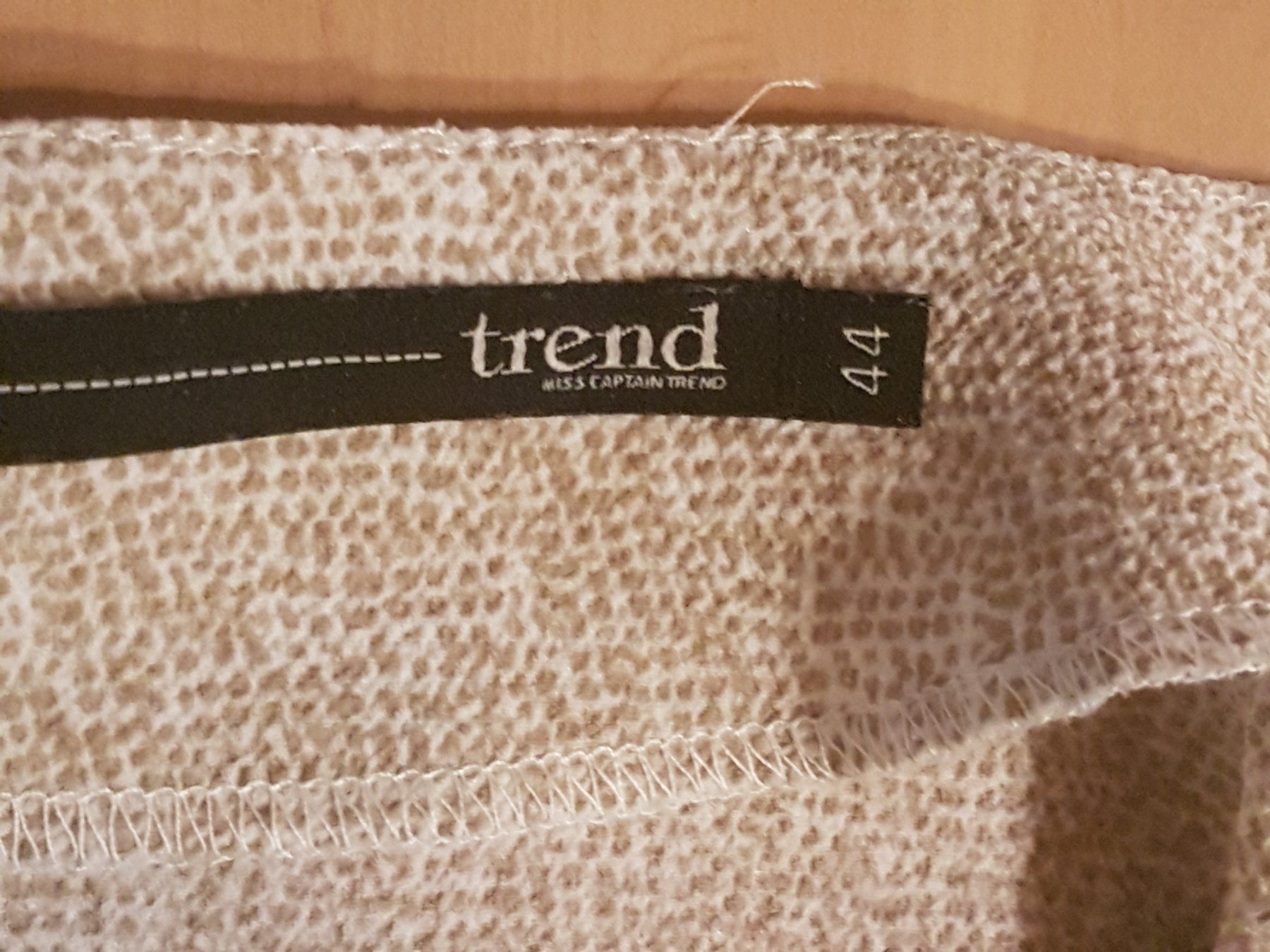 Tuniche: Tunique taille 44 marque Trend – Usato da Villiers venduto da san_jn5w 1