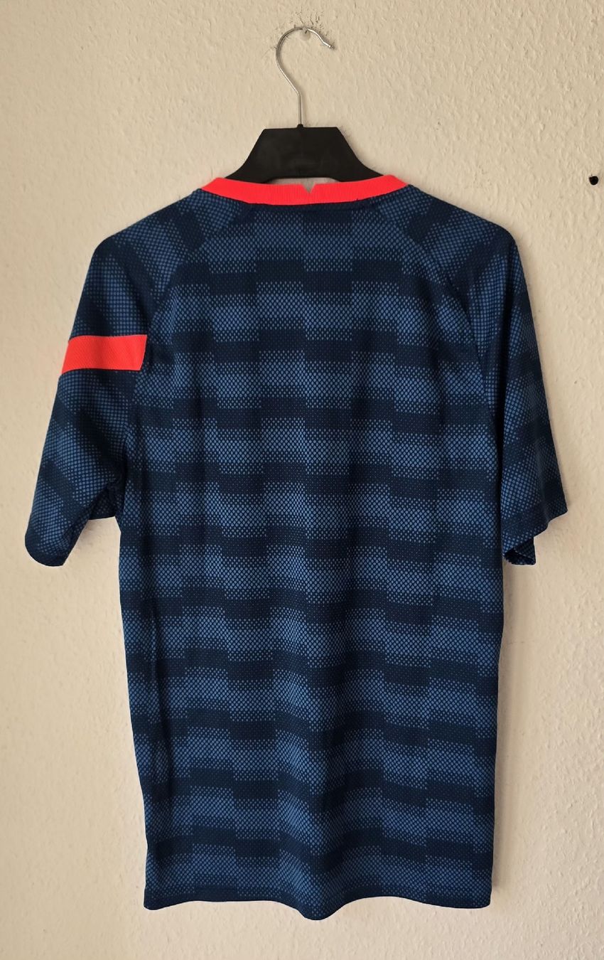 Nike T-shirts: T-shirt Nike Dri-FIT - Taille S – D'occasion à Genève par MariaS2 3