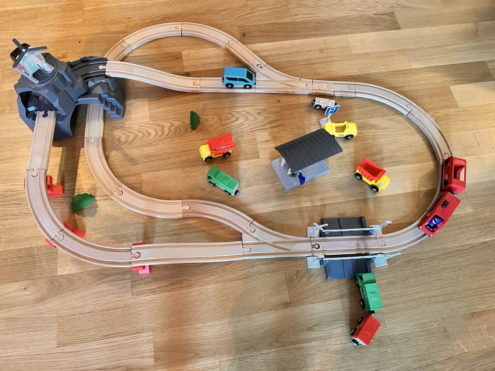 YAFLUG Holzeisenbahn Adapter-Set - 28-teiliges Schienen Verbinder Set Für Alle Marken