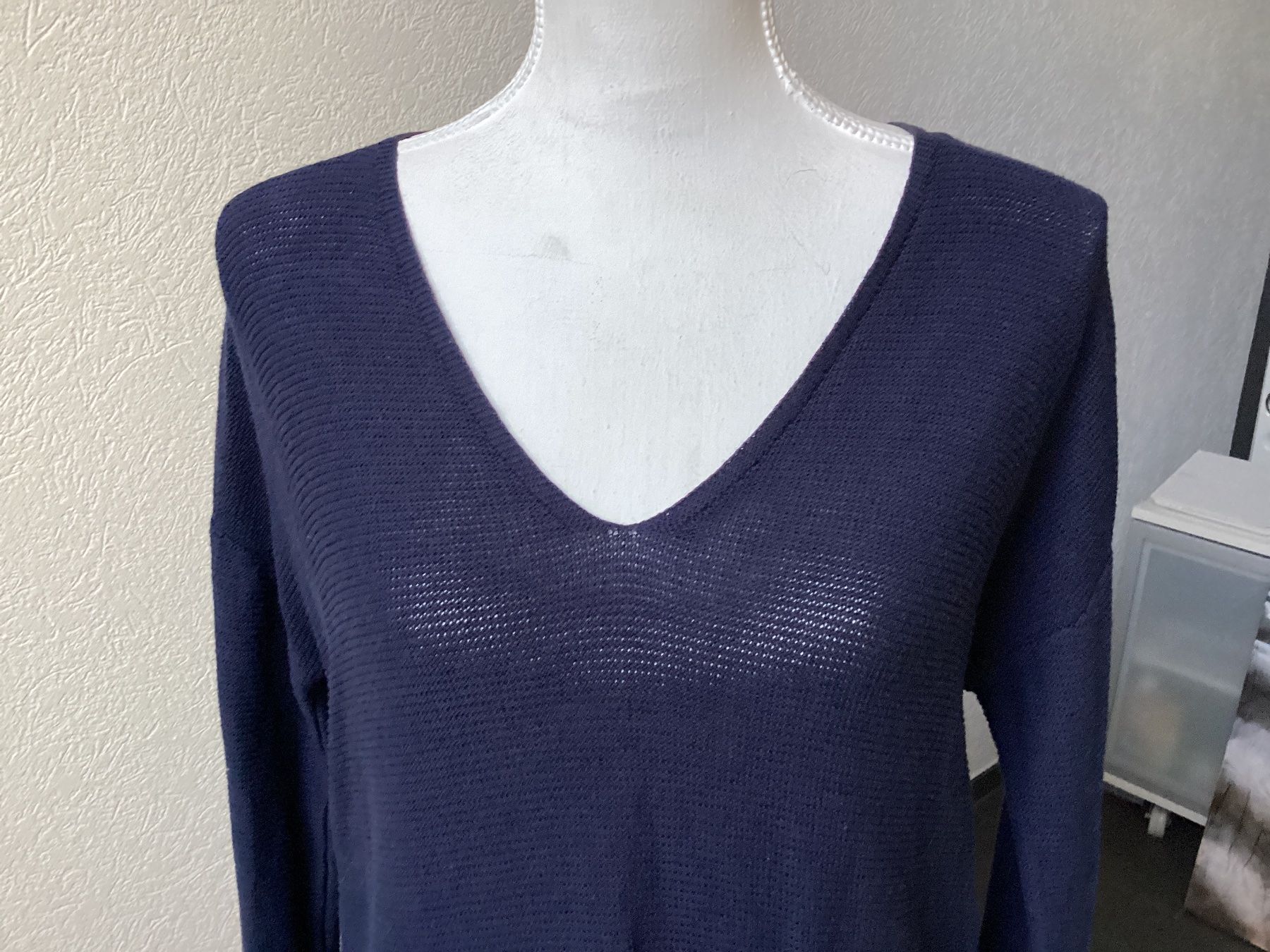 Esprit Pulls & Sweat-shirts: Esprit Damen Pullover V-Ausschnitt dunkelblau ca. Gr. M/S – D'occasion à Homberg b. Thun par Homata 1