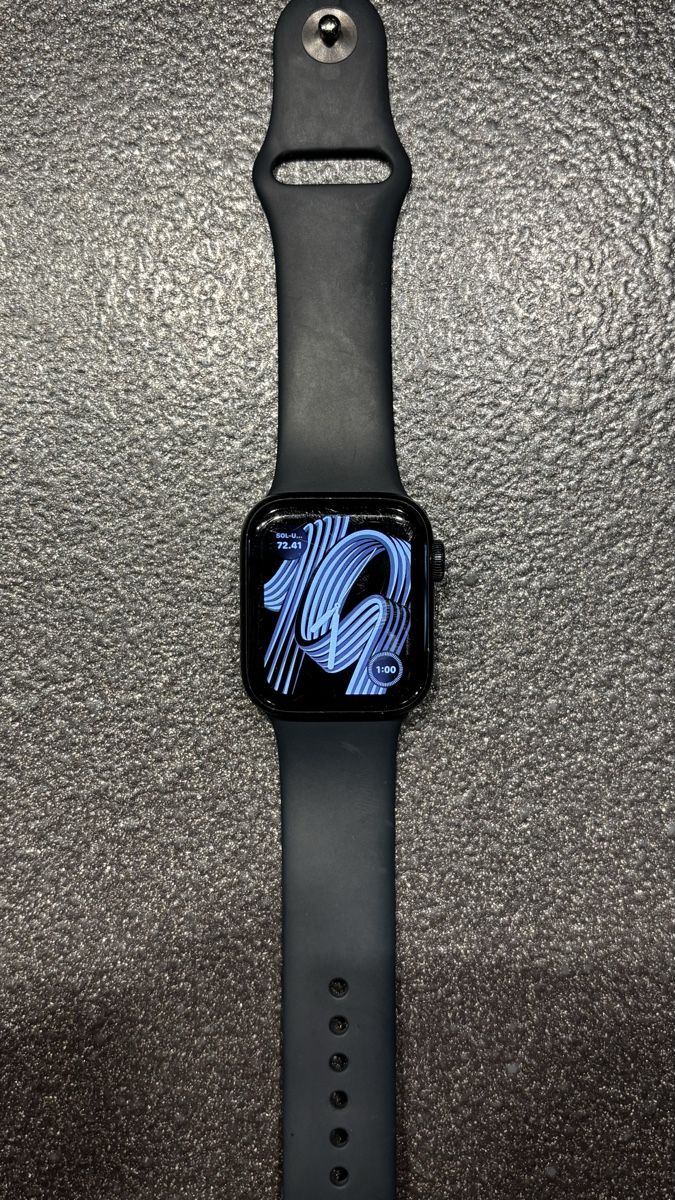 Apple Smartwatch: Apple Watch SE Gen 2 – D'occasion à Steffisburg par Loris_hae 1
