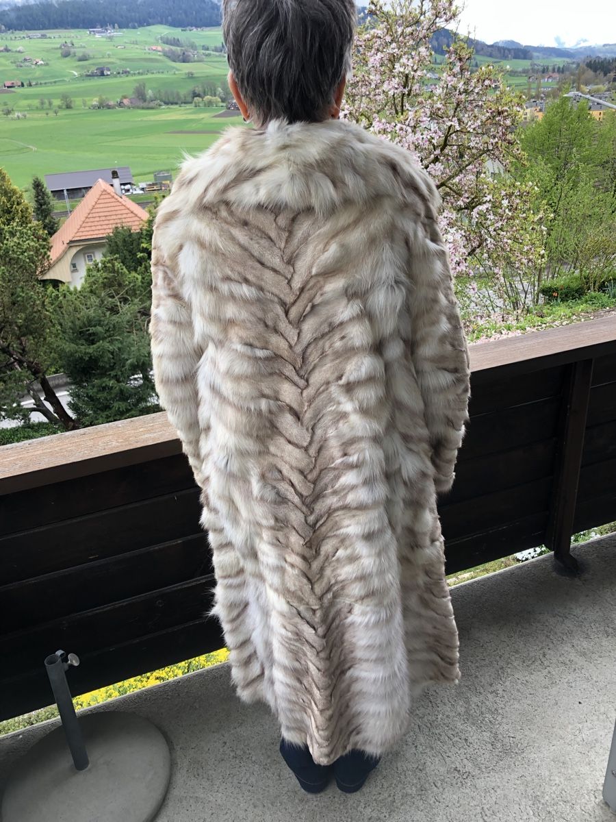 Mäntel: Exklusiver Pelzmantel Blaufuchs – Gebraucht aus Konolfingen von UrsG57 1
