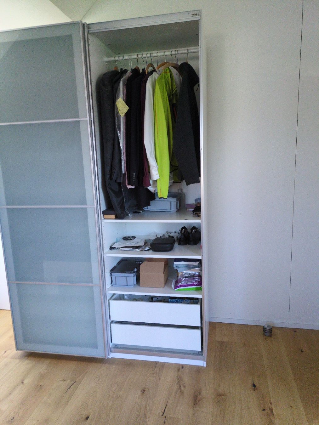 Armadi: Ikea Schrank Pax 150x237x60 – Usato da Nänikon venduto da lui_r6wv 1