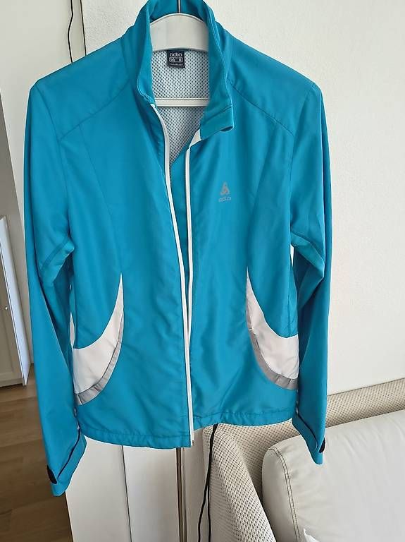 Odlo Jacken: ODLO Windjacke türkisblau, Gr. M – Gebraucht aus Allschwil von droledezebre