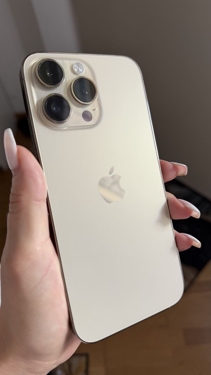 Apple Telefoni cellulari / Smartphones: iPhone 14 Pro Max ideal condition  – Nuovo (secondo la descrizione) da Winterthur venduto da eva_s2dh 1
