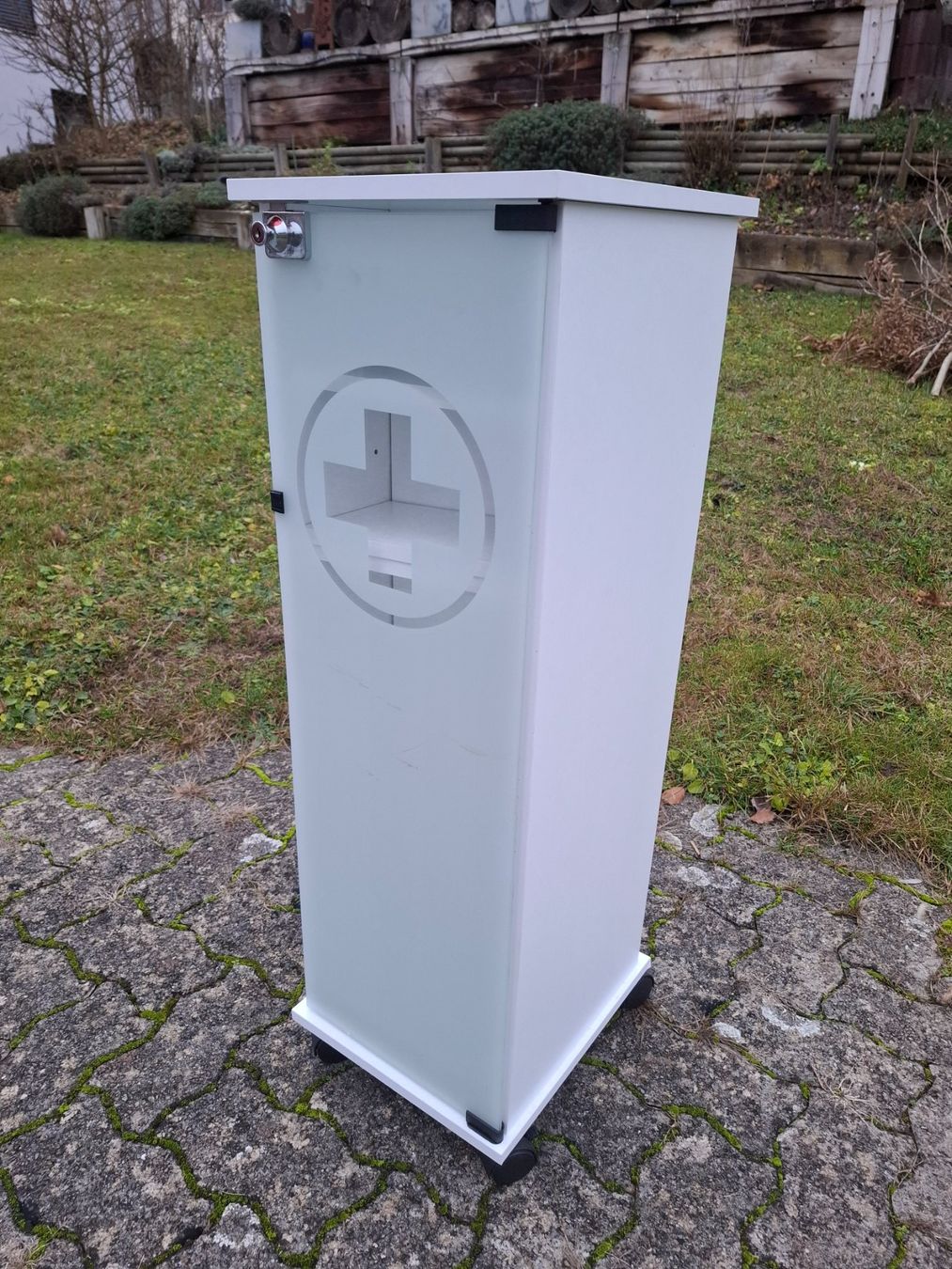 Armadi: Medikamentenschrank – Usato da Wangen b. Olten venduto da mar_x7dc