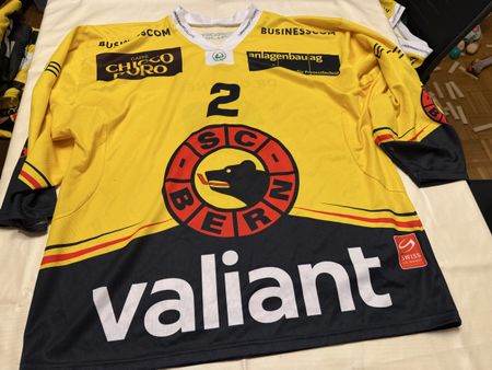 SC Bern Gameworntrikot Junioren Nummer 2 Grösse XL