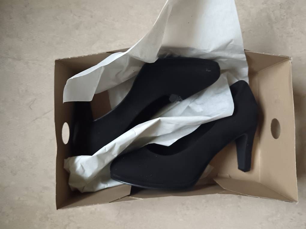 Chaussures femmes: Marco Tozzi High Heels / Pumps – D'occasion à Glattbrugg par cam_wsk9 3