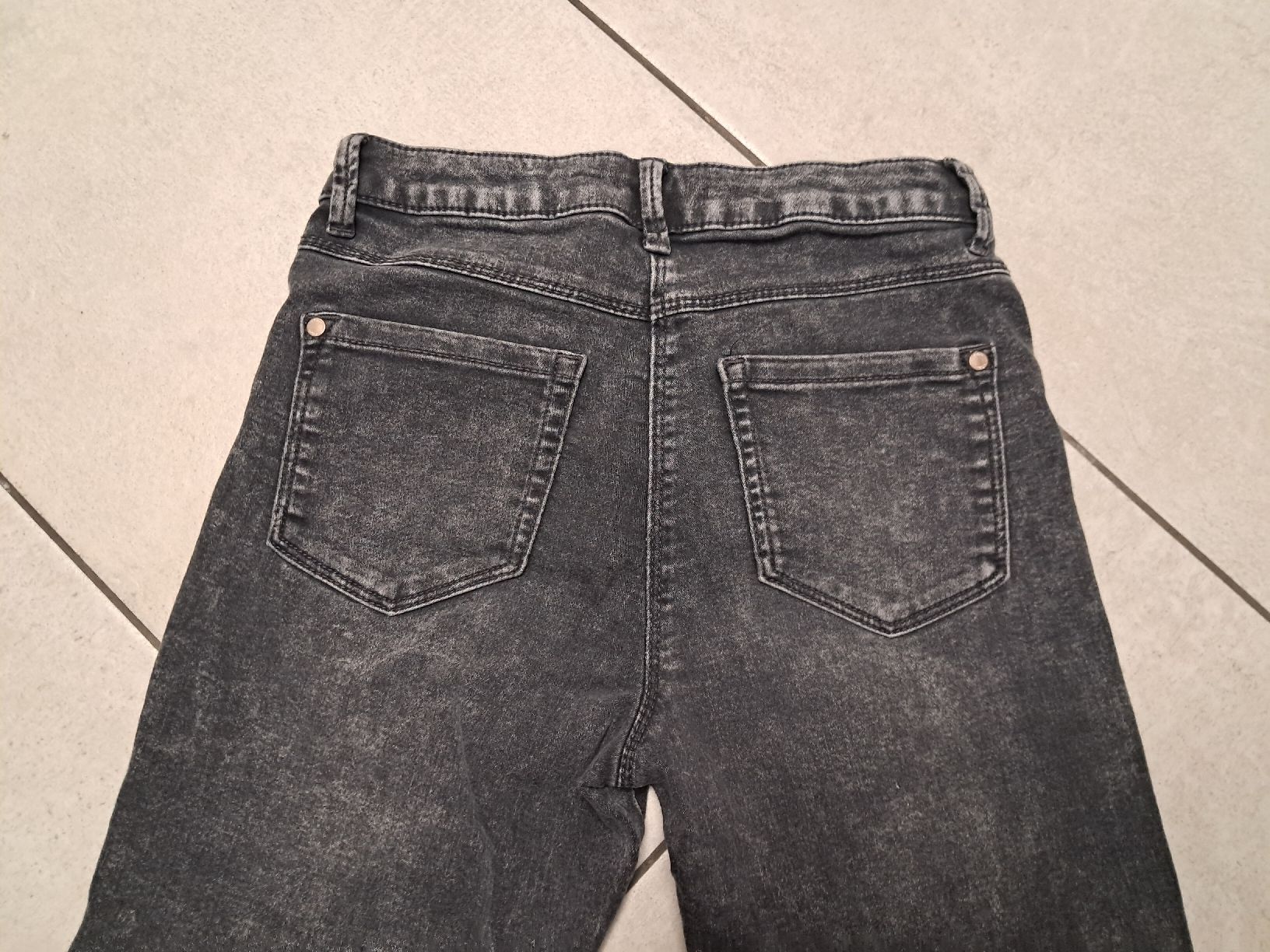 S.Oliver Jeans: S.Oliver ¾ Jeans, Gr. S – D'occasion à Weinfelden par Da-ryn01 2