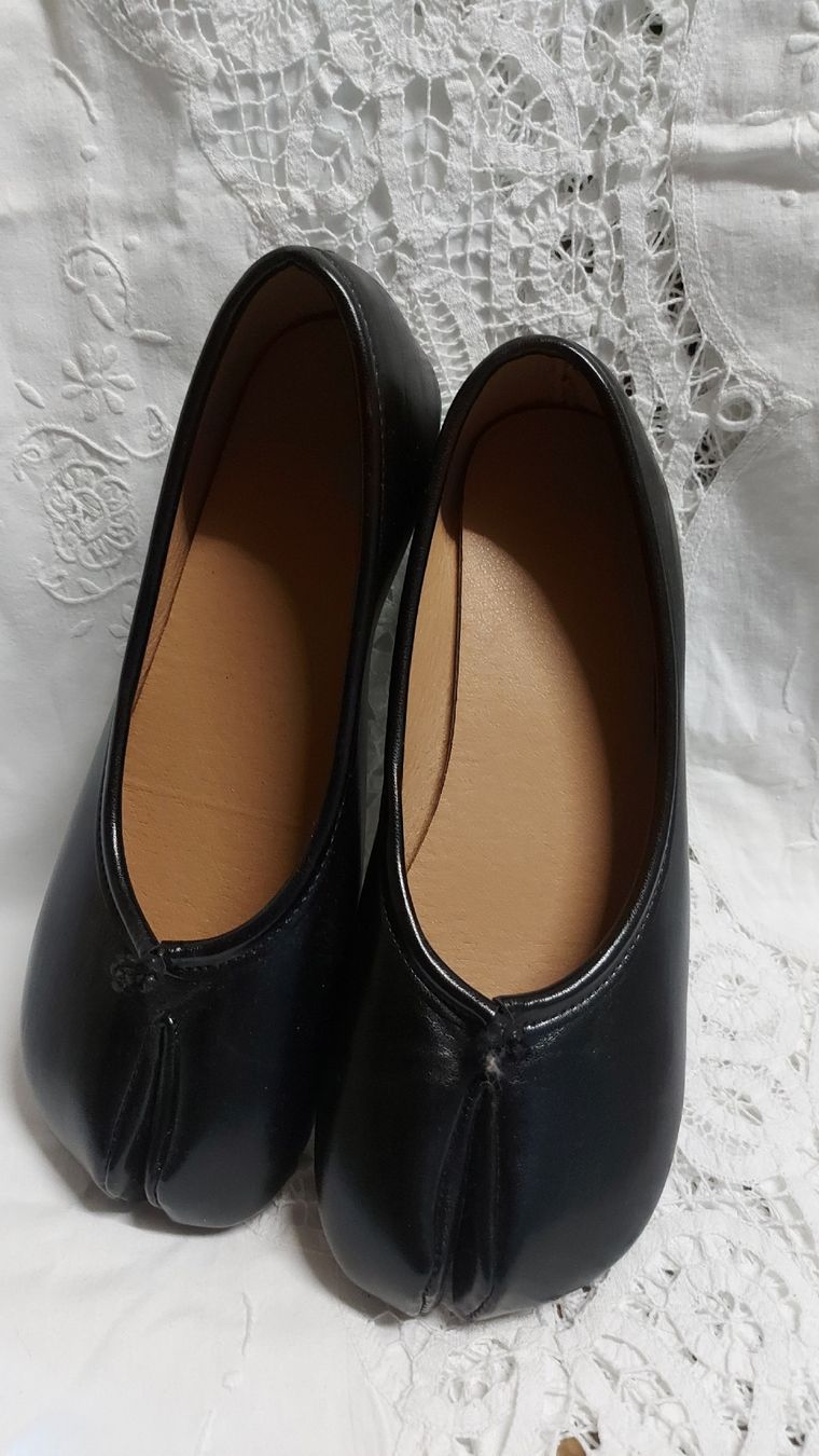 Scarpe da donna:  Tabi shoes – Nuovo (secondo la descrizione) da Marin-Epagnier venduto da pomme77
