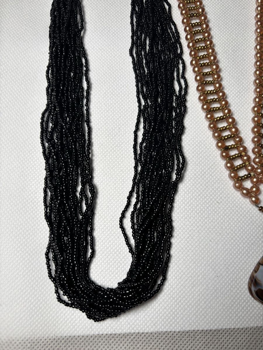 Ketten: Necklace beads – Gebraucht aus Confignon von Second_Hand_Ch 1