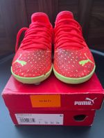 Puma Hallenschuhe Grösse 33, neuwertig!